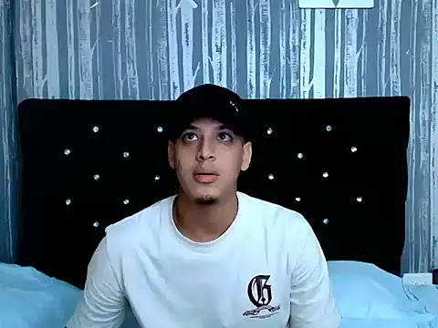 Snapshot of Noah_Blackk chatting on February 2026 02:00:02 PM Noah Blackk online show from February 2026 02:00:02 PM