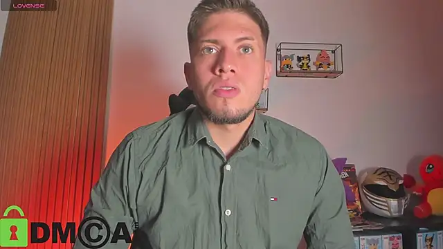 Snapshot of SebastianMaximoff_ chatting on February 2026 07:21:02 PM SebastianMaximoff online show from February 2026 07:21:02 PM