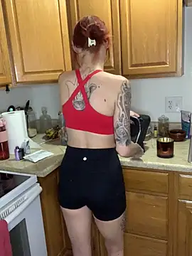 ThornsandHoney online show from February 2026 03:47:01 AM