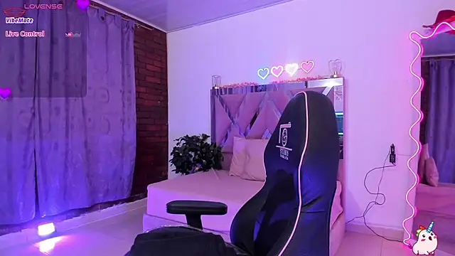 Snapshot of ZAYRA_TAY chatting on February 2026 11:53:02 AM ZAYRA TAY online show from February 2026 11:53:02 AM