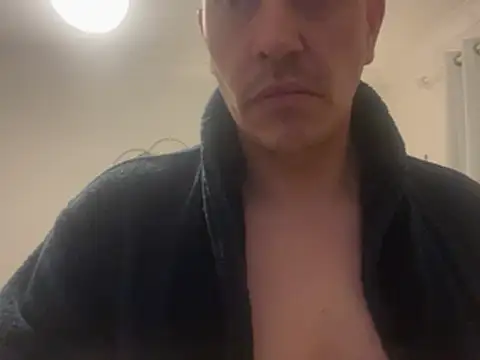 malcolm2334 online show from April 2026 01:10:02 AM