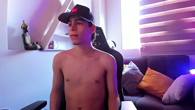 Snapshot of juan_posada chatting on February 2026 08:12:01 PM juan posada online show from February 2026 08:12:01 PM