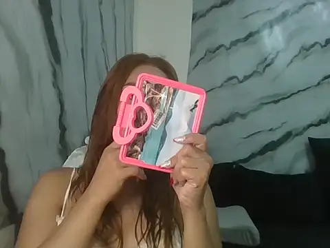 Rhieanne online show from April 2026 01:45:02 PM