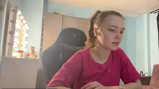 Snapshot of AndreeMerryman chatting on March 2026 08:21:02 AM AndreeMerryman online show from March 2026 08:21:02 AM