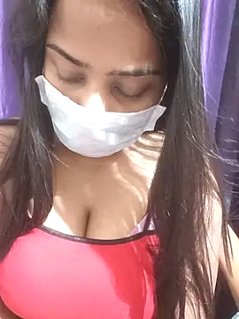 Snapshot of MidnightVibes_ chatting on February 2026 05:38:02 PM MidnightVibes online show from February 2026 05:38:02 PM