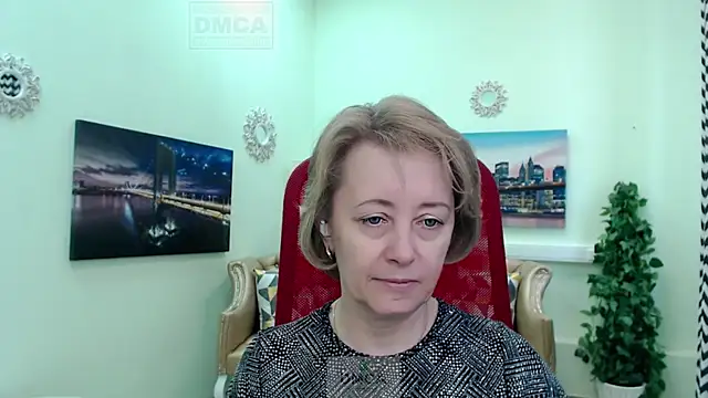 MONA W online show from April 2026 11:10:01 AM