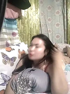 Snapshot of Zyramae_25 chatting on February 2026 05:27:02 PM Zyramae 25 online show from February 2026 05:27:02 PM