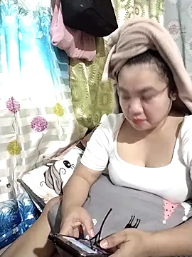 Snapshot of Zyramae_25 chatting on February 2026 06:54:02 AM Zyramae 25 online show from February 2026 06:54:02 AM