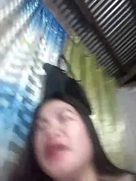 Snapshot of Zyramae_25 chatting on February 2026 05:14:01 PM Zyramae 25 online show from February 2026 05:14:01 PM