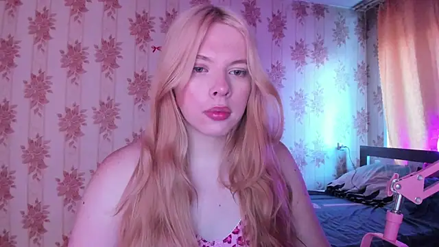 Cutie Bambi online show from July 2026 12:11:01 PM