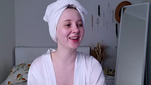 CandiceKingzzz online show from March 2026 08:20:01 AM