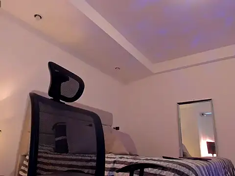 chris morgan7 online show from March 2026 09:18:01 PM