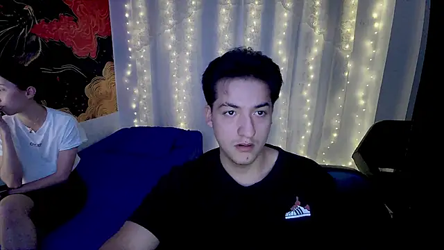 RoseSinsDonViktor online show from April 2026 06:30:01 PM