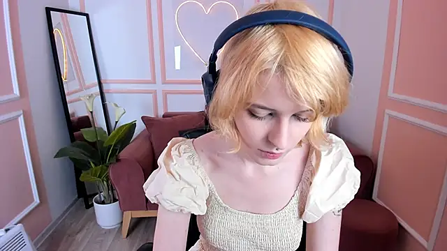 Akimo  online show from March 2026 02:08:01 PM