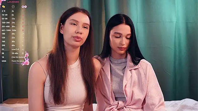 Snapshot of ZofiaSoshnik chatting on February 2026 07:35:01 AM ZofiaSoshnik online show from February 2026 07:35:01 AM