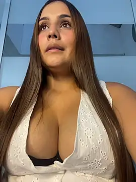 Noa Harper- online show from May 2026 09:45:01 PM