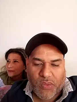 wessAndSandri online show from March 2026 09:03:02 PM