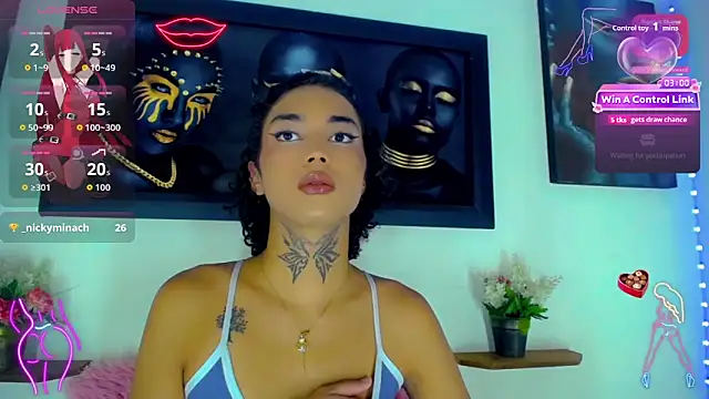 Snapshot of Darianna_Atehortua chatting on February 2026 05:00:02 AM Darianna Atehortua online show from February 2026 05:00:02 AM