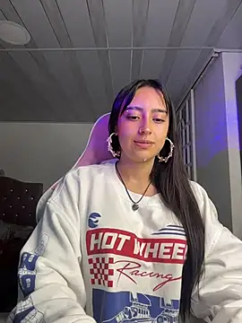 kuromi x online show from February 2026 01:42:01 AM