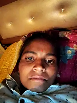 Snapshot of Gungun_thakur chatting on February 2026 03:52:02 PM Gungun thakur online show from February 2026 03:52:02 PM