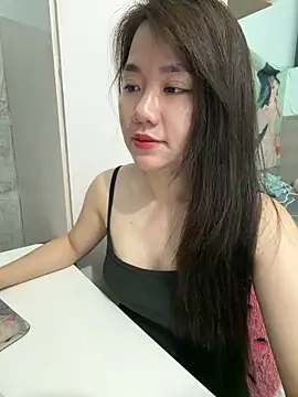Amy8386 online show from May 2026 03:48:02 AM