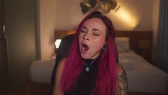 Sarah Pink online show from February 2026 12:53:02 PM