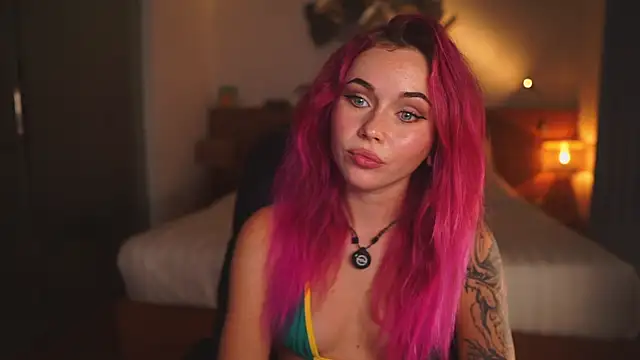 Sarah Pink online show from July 2026 01:43:02 PM