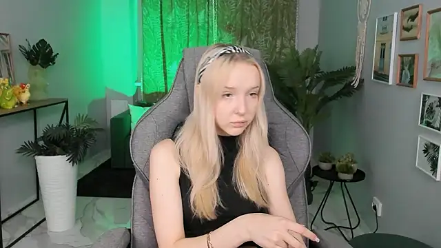 MaoqiBeverly online show from March 2026 05:22:01 AM