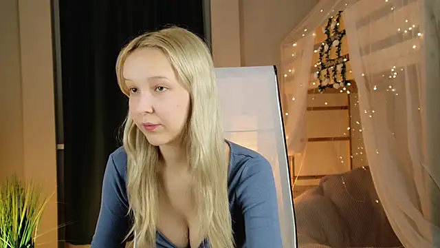 MaoqiBeverly online show from April 2026 05:22:01 AM