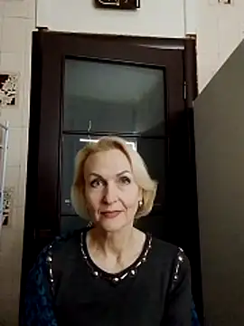 Snapshot of MichelleSolis chatting on February 2026 08:24:01 PM MichelleSolis online show from February 2026 08:24:01 PM