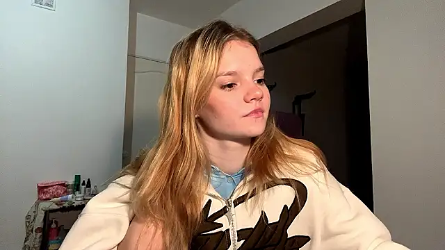 Snapshot of Tiffany_Muse chatting on March 2026 03:02:02 AM Tiffany Muse online show from March 2026 03:02:02 AM