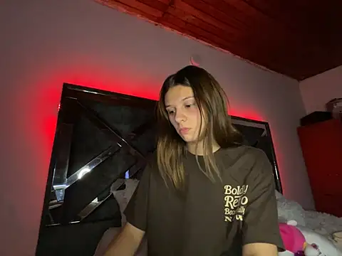 Snapshot of alison_parkerr26 chatting on February 2026 03:10:01 AM alison parkerr26 online show from February 2026 03:10:01 AM