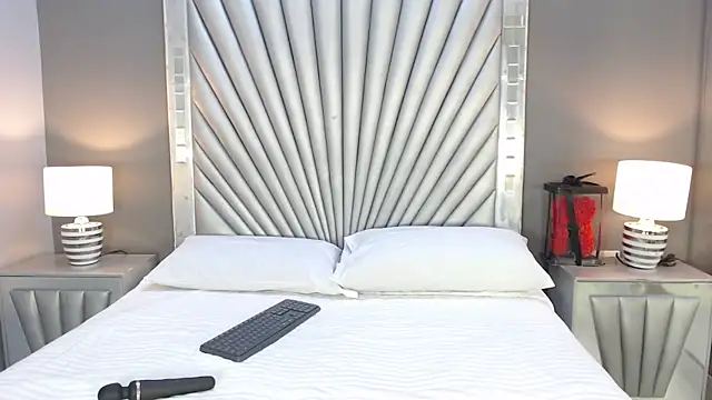 Snapshot of KiaraEverly chatting on February 2026 11:59:01 AM KiaraEverly online show from February 2026 11:59:01 AM