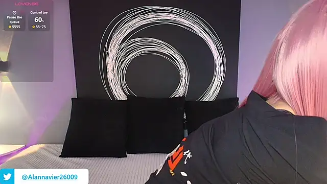 Snapshot of AlannaViera chatting on February 2026 11:44:02 AM AlannaViera online show from February 2026 11:44:02 AM