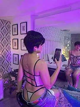 Eva Monroes online show from April 2026 04:21:02 AM