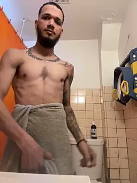 Snapshot of EnanoVerga chatting on February 2026 02:22:02 PM EnanoVerga online show from February 2026 02:22:02 PM