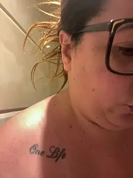 Snapshot of JasmineGlow7 chatting on February 2026 04:03:02 PM JasmineGlow7 online show from February 2026 04:03:02 PM