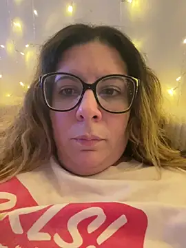 JasmineGlow7 online show from June 2026 09:53:02 PM