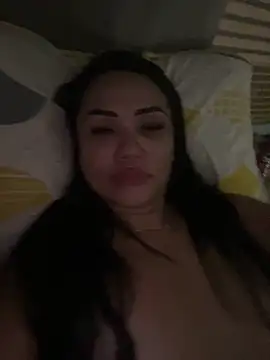 Snapshot of Deyseprado35 chatting on February 2026 08:37:01 PM Deyseprado35 online show from February 2026 08:37:01 PM