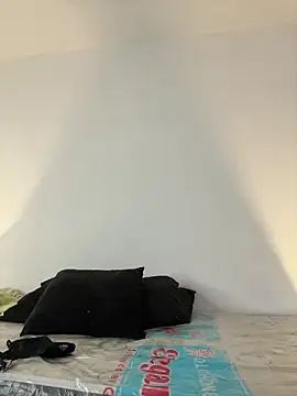 Snapshot of SaraBellini chatting on February 2026 06:59:01 PM SaraBellini online show from February 2026 06:59:01 PM