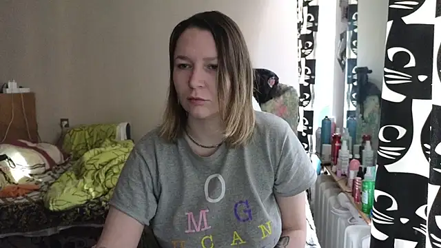 Snapshot of Ozalin_ chatting on February 2026 10:13:02 AM Ozalin online show from February 2026 10:13:02 AM