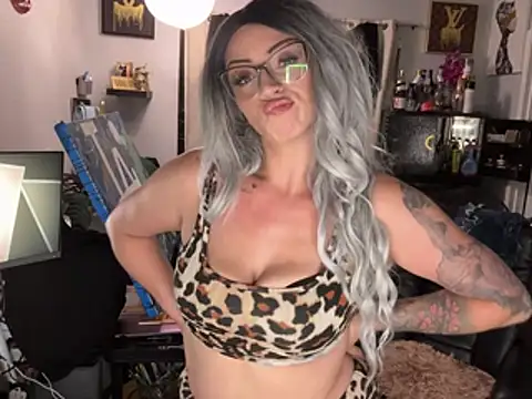 Snapshot of Alicethickpeach chatting on July 2026 12:22:02 PM Alicethickpeach online show from July 2026 12:22:02 PM