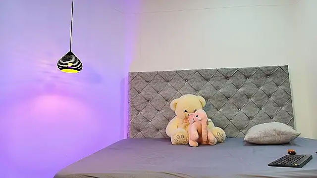 Snapshot of Samanta-Rose chatting on February 2026 03:28:02 AM Samanta-Rose online show from February 2026 03:28:02 AM