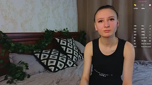 AuburnConfetti online show from March 2026 07:28:01 PM