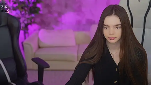 Snapshot of Zlata_Sky chatting on February 2025 01:44:02 AM Zlata Sky online show from February 2025 01:44:02 AM