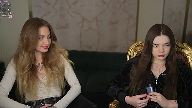 Snapshot of Zlata_Sky chatting on February 2025 01:52:02 AM Zlata Sky online show from February 2025 01:52:02 AM