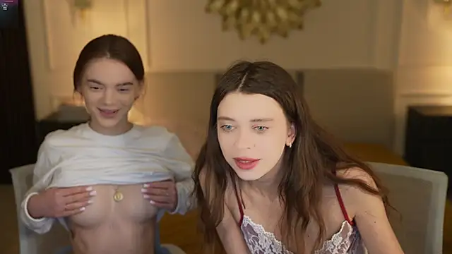 Snapshot of Zlata_Sky chatting on October 2025 02:45:02 PM Zlata Sky online show from October 2025 02:45:02 PM