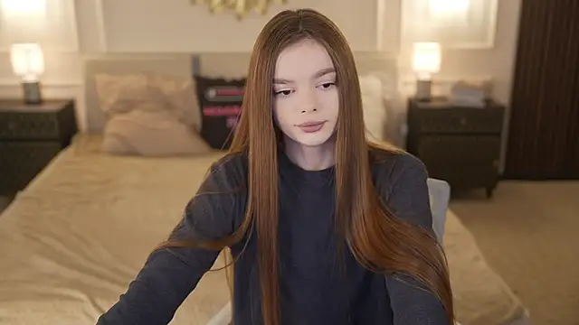 Snapshot of Zlata_Sky chatting on November 2025 03:34:01 PM Zlata Sky online show from November 2025 03:34:01 PM