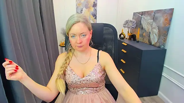 CharlotteKerti online show from April 2026 11:59:01 AM