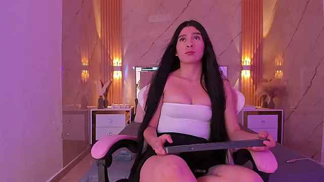 Snapshot of avigail_xo chatting on February 2026 06:55:02 PM avigail xo online show from February 2026 06:55:02 PM